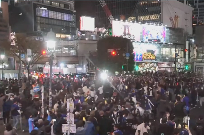 Persimpangan Shibuya, Jepang, lumpuh total usia timnas Jepang menang atas Jerman di babak grup E Piala Dunia 2022