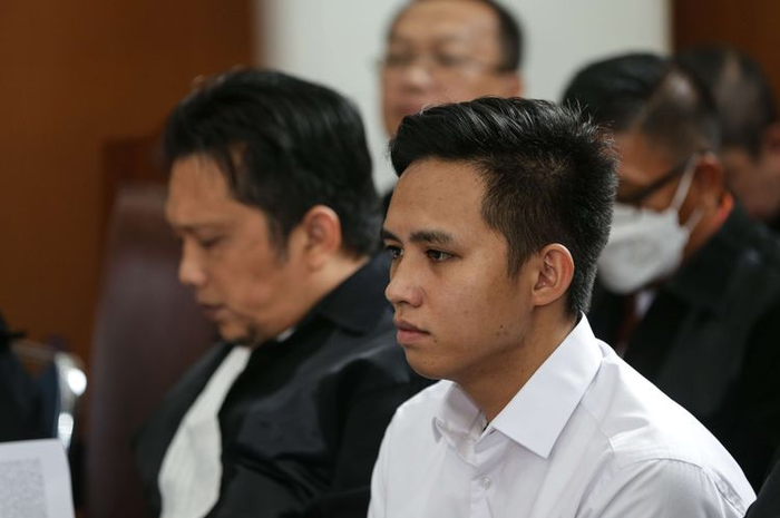 Terdakwa kasus pembunuhan berencana terhadap Nofriansyah Yosua Hutabarat atau Brigadir J, Richard Eliezer atau Bharada E menjalani sidang di Pengadilan Negeri (PN) Jakarta Selatan, Senin (21/11/2022). 