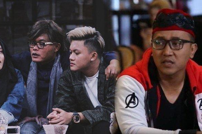 Sule bersama Anak-anaknya (kiri), Teddy Pardiyana (kanan)