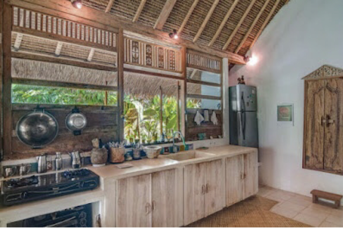 Begini jadinya apabila 7 foto desain dapur kampung ditiru buat renovasi area memasak di rumah minmalis. 