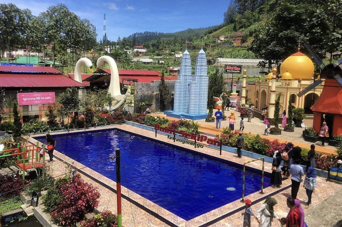 Berikut ini daftar harga tiket Bukit Sekipan Tawangmangu terkini, tempat wisata keluarga di Solo dengan banyak spot foto aesthetic.