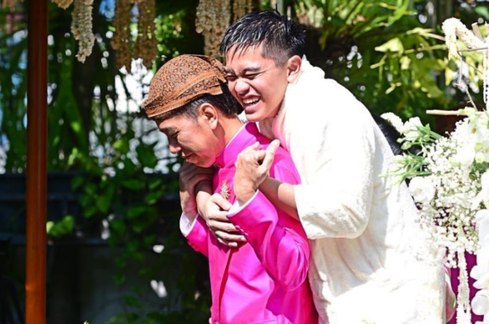 Jokowi gendong Kaesang Pangarep setelah siraman