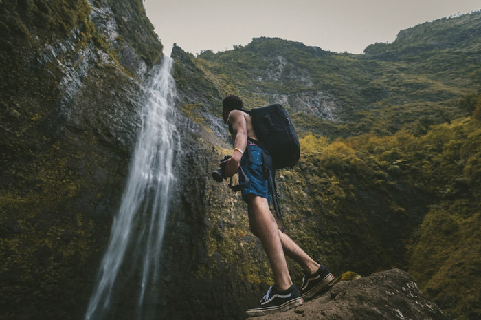 Begini cara memilih lensa kamera foto buat liburan. Tipsnya gampang aja kok! Kita tinggal coba sendiri yuk.