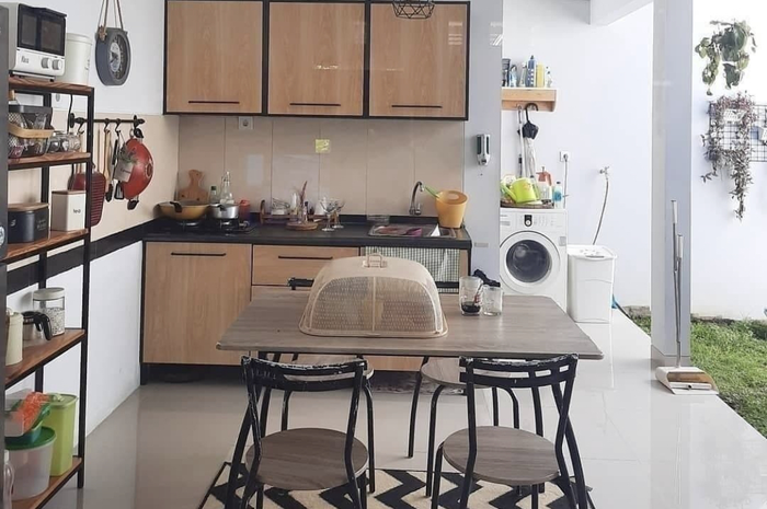 Desain dapur sederhana yang tampil keren dibuat dengan model ramah lingkungan. Foto estetiknya menjadi rujukan.