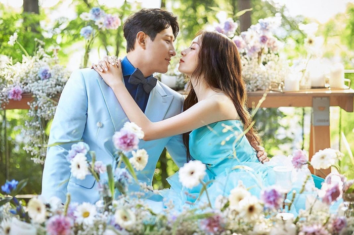 Foto pernikahan Jiyeon 'T-ARA' dan pemain baseball profesional Hwang Jae Gyun