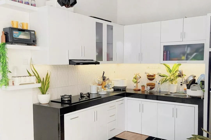 Jangan khawatir mempermak area memasak dengan modal cekak, ada 6 foto desain dapur model ini yang bisa jadi referensi.