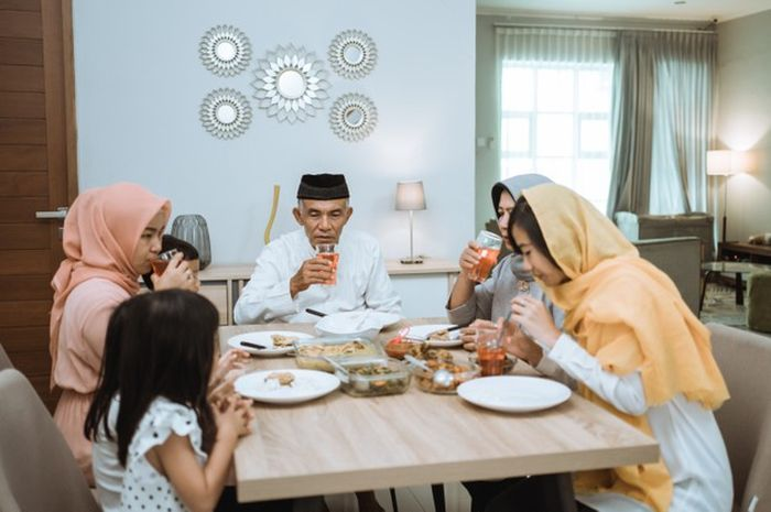 ilustrasi buka puasa