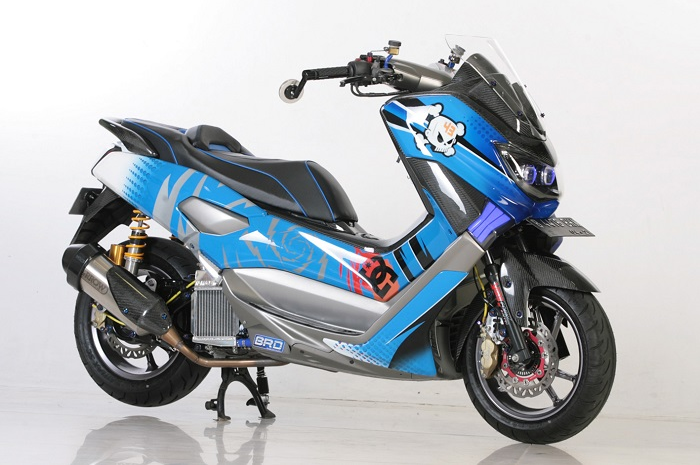 Modifikasi motor Yamaha NMAX dibalut livery Ken Block.
