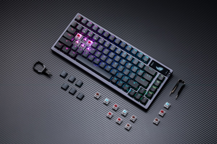 ASUS ROG Azoth memiliki hot swappable switch yang bisa ditukar dan layar OLED