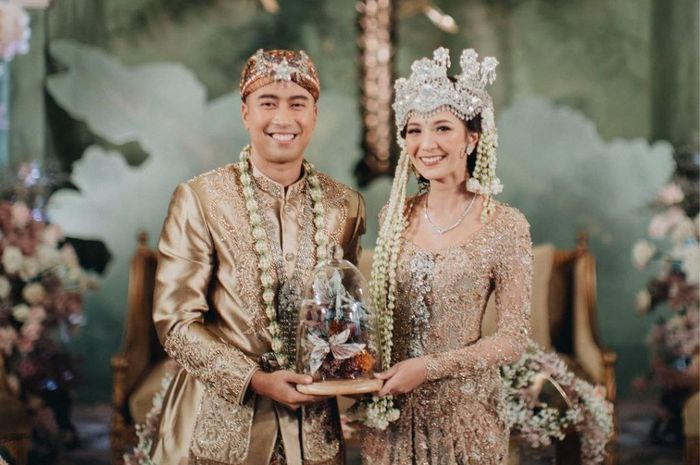 Pernikahan Vidi Aldiano dan Sheila Dara pada awal Januari 2022.