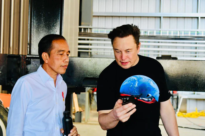 Elon Musk saat bertemu Jokowi di Space X
