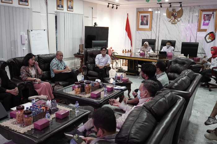 Audiensi Grid Network dan KPU