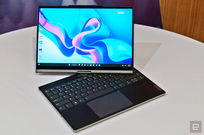Lenovo ThinkBook Twist di CES 2023