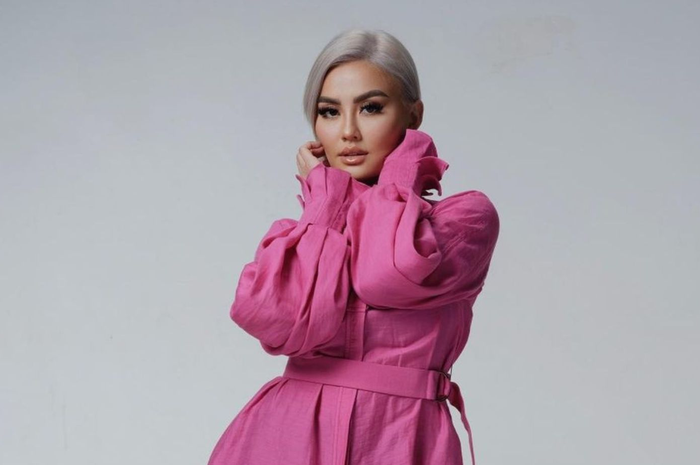 Agnez Mo Raih 2 Piala WPVR 2022 Year-End Pinnacle Awards
