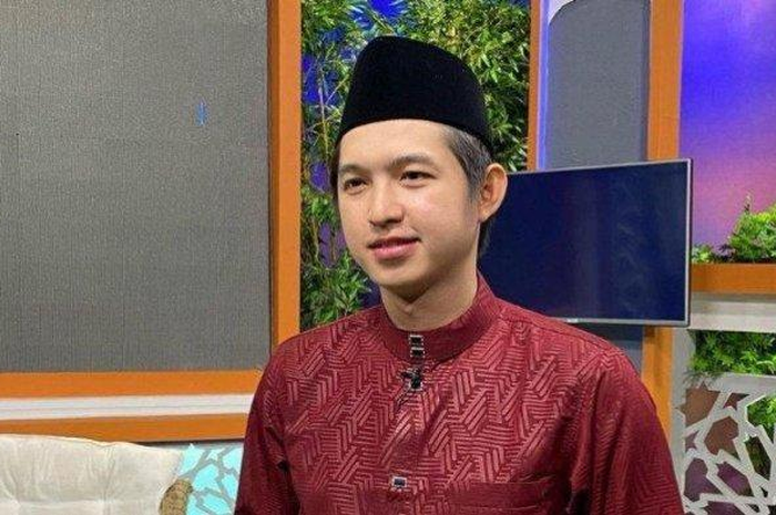 Biodata artis Dennis Lim