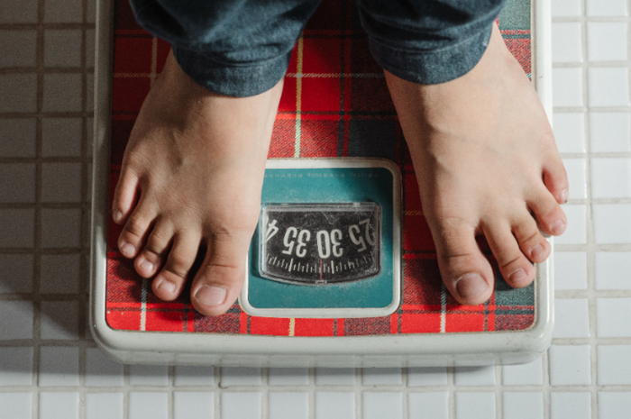 Alasan alkohol sebabkan berat badan naik.