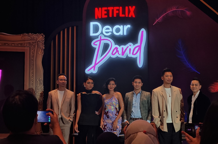 Press Conference Film Dear David Bersama Shenina Cinnamon, Emir Mahira dan Caitlin North Lewis di The Westin, Jakarta, Rabu (8/2/2023)