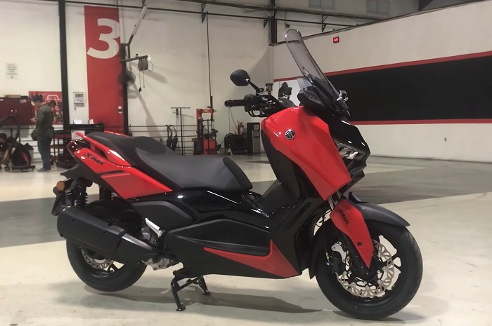Modifikasi motor Yamaha XMAX 2023, garapan Mitra 2000 dijejal spare part YSS dan TDR,