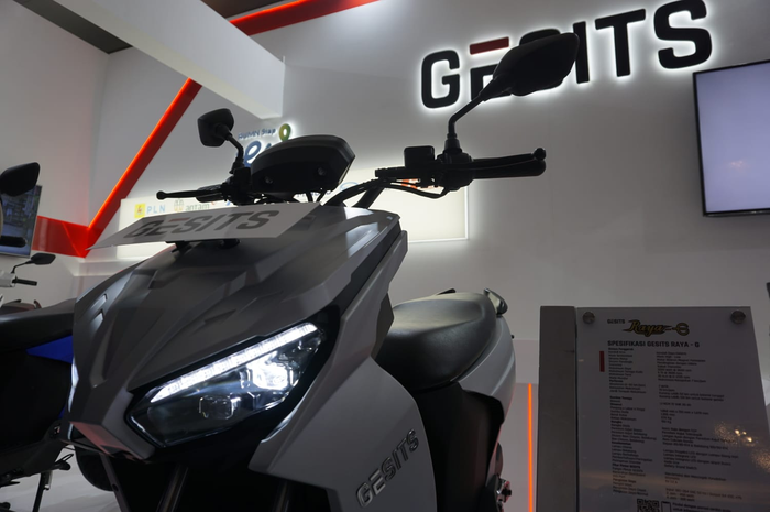Motor listrik Gesits Raya resmi melantai di pameran IIMS 2023