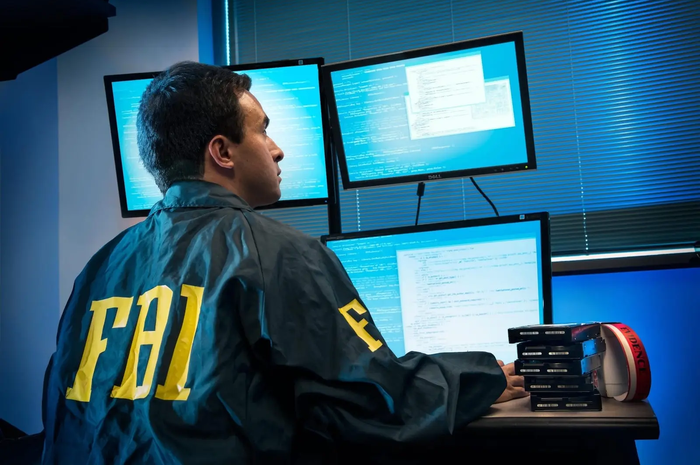 Ilustrasi jaringan komputer FBI diserang hacker.