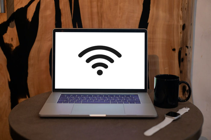 Ilustrasi fitur hotspot WiFi di laptop Windows.