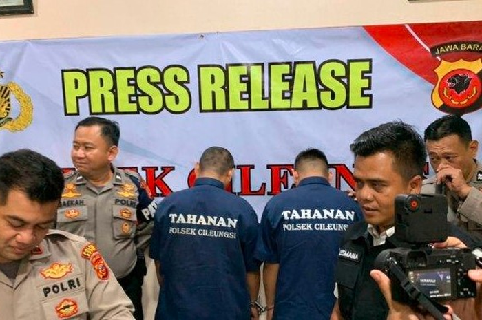 Polisi berhasil mengamankan dua pelaku curanmor yang berkedok sebagai debt collector.