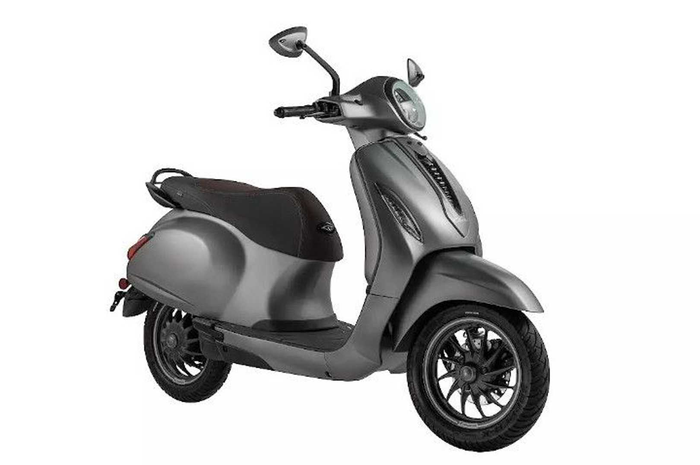 Meluncur motor listrik mirip Vespa. Ini dia Bajaj Chetak 2023 yang rilis di India.