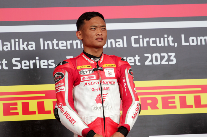Dua kemenangan diraih Rheza Danica pada seri pertama Kejurnas Sport 250 MRS. Modal bagus untuk ARRC Indonesia 2023 di Agustus. 