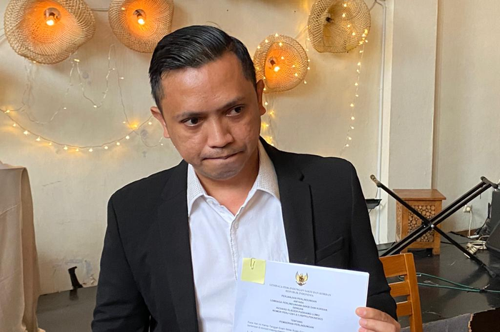 Tim kuasa hukum Richard Eliezer Pudihang Lumiu atau Bharada E, Ronny Talapessy saat Grid.ID jumpai dikawasan Jakarta Selatan, Jumat (10/3/2023)