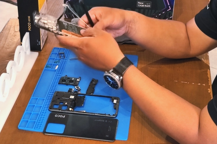 Teardown POCO X5 5G.