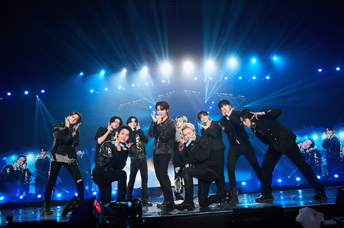Konser TREASURE 2023 HELLO in Jakarta yang berlangsung pada 18-19 Maret 2023 di ICE BSD Tangerang.
