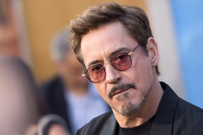 Robert Downey dapat peran dalam remake Vertigo.