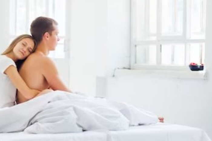 Gak Cuma Wanita, Ternyata Pria Juga Bisa Stres Setelah Berhubungan Intim, Kok Bisa?