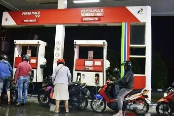 Ilustrasi SPBU Pertamina, hore harga Pertamax dan bensin non subsidi lainnya turun 1 Juni 2023.