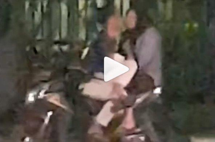 Sepasang muda mudi kepergok mesum di pinggir jalan