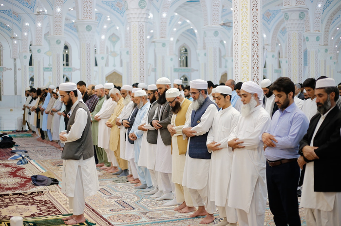 ilustrasi salat tarawih
