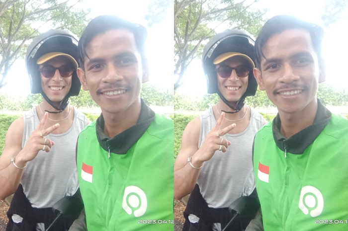 Momen setelah driver ojol mengajarkan bule naik motor, dapat uang Rp 500 ribu.