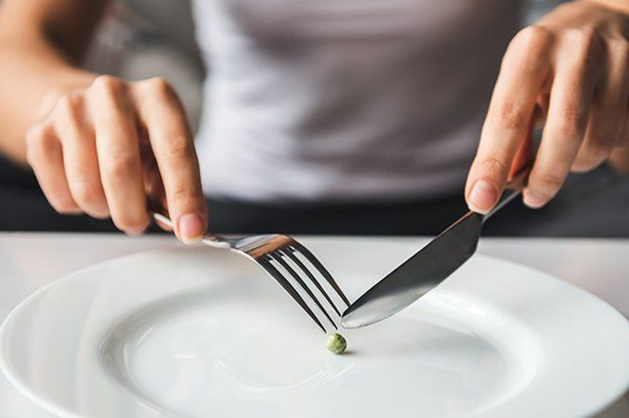 Ilustrasi makan sedikit