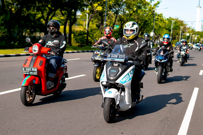 Gathering komunitas motor Yamaha