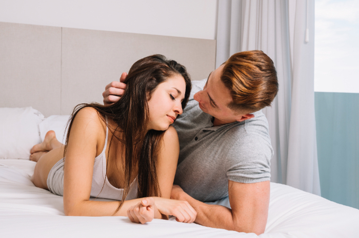 9 Penyebab Bercinta Terasa Menyakitkan Bagi Wanita