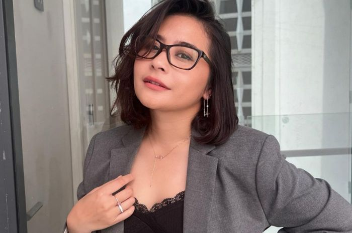 Prilly Latuconsina