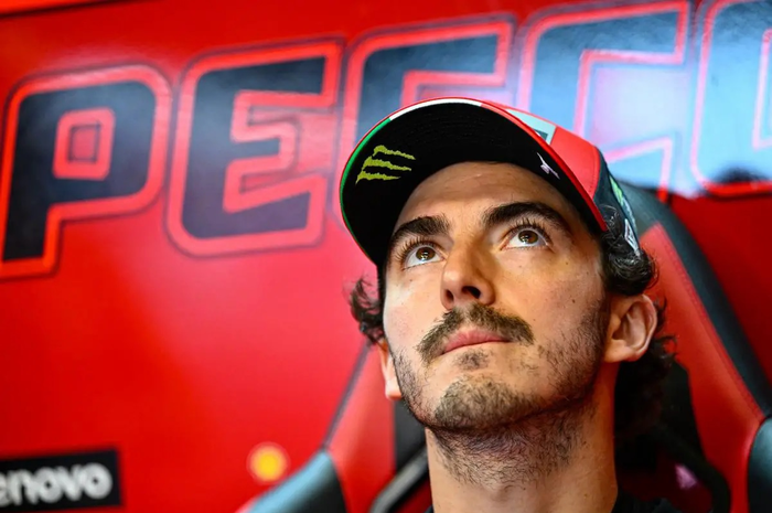 Tabrakan di MotoGP Prancis 2023 dan tidak mendapatkan point. Persaingan murid Rossi, Francesco Bagnaia dan Marco Bezzecchi kian ketat. 