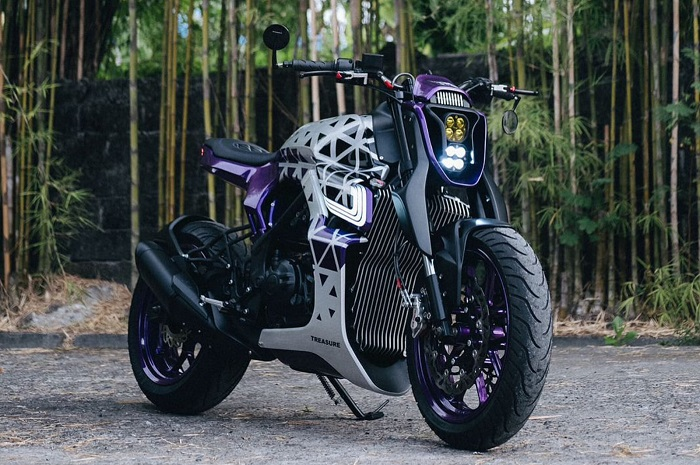 Modifikasi motor Yamaha R25 anti mainstream untuk istri.