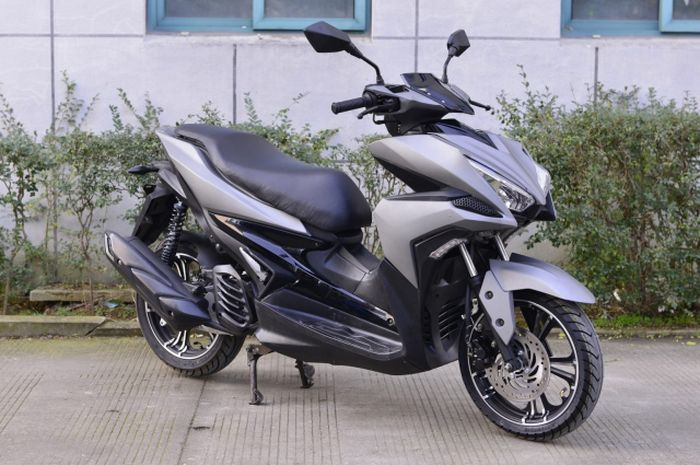 Ada motor murah kloningan Yamaha Aerox buatan pabrikan asal Cina. Harga cuma Rp 18 jutaan!