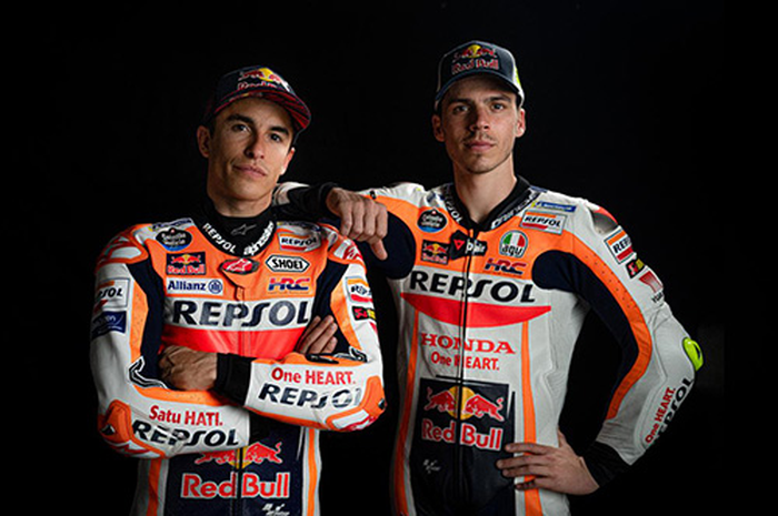 Baru tahun teman satu tim Marc Marquez, Joan Mir (kanan) nyaris bikin rekor abadi di sejarah MotoGP musim 2020 lalu