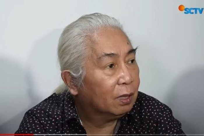 Gugat harta gana-gini dengan Rieta Amilia, Gideon Tengker sebut tak ada urusan dengan anak. 