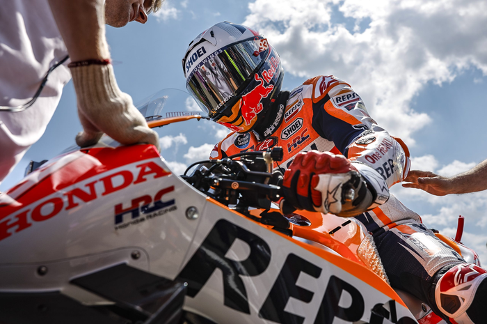 Marc Marquez punya rekor buruk tahun ini yang belum pernah didapatkan siapapun. Jadi hutang point untuk Honda. 