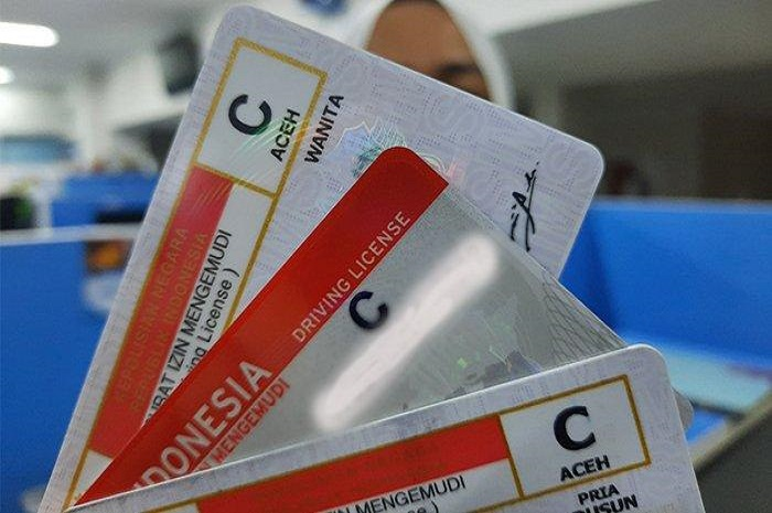 Foto ilustrasi. Biaya bikin SIM C Juni 2023 lebih dari Rp 100 ribu.