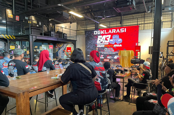 Deklarasi Komunitas E43 Riders Indonesia bersama GIVI Indonesia dan pengguna.