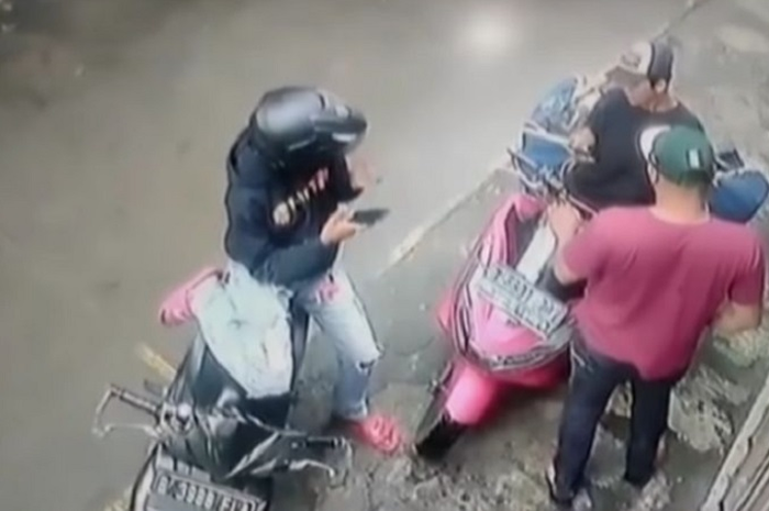 Debt collector sering meresahkan merampas motor kredit, warga marah dan ancam basmi mata elang (ilustrasi)